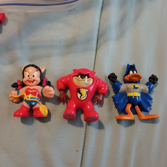 McDonalds Looney Tune collectibles. - Picture 1 of 2